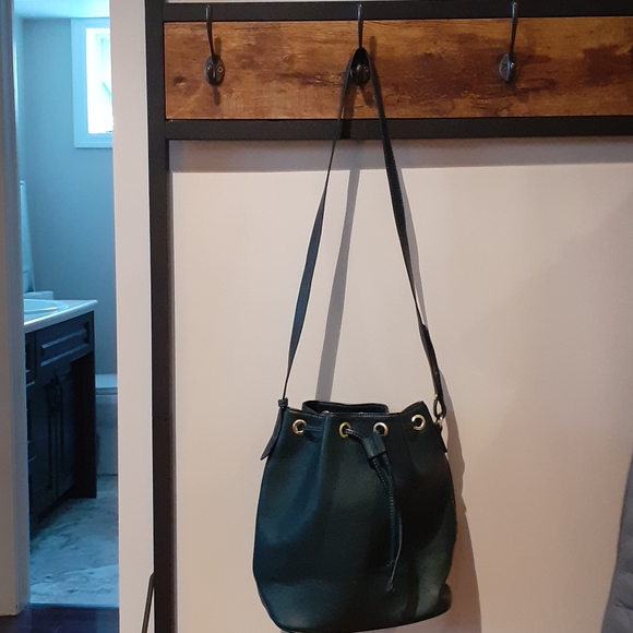 Bucket Purse - Picture 1 of 4